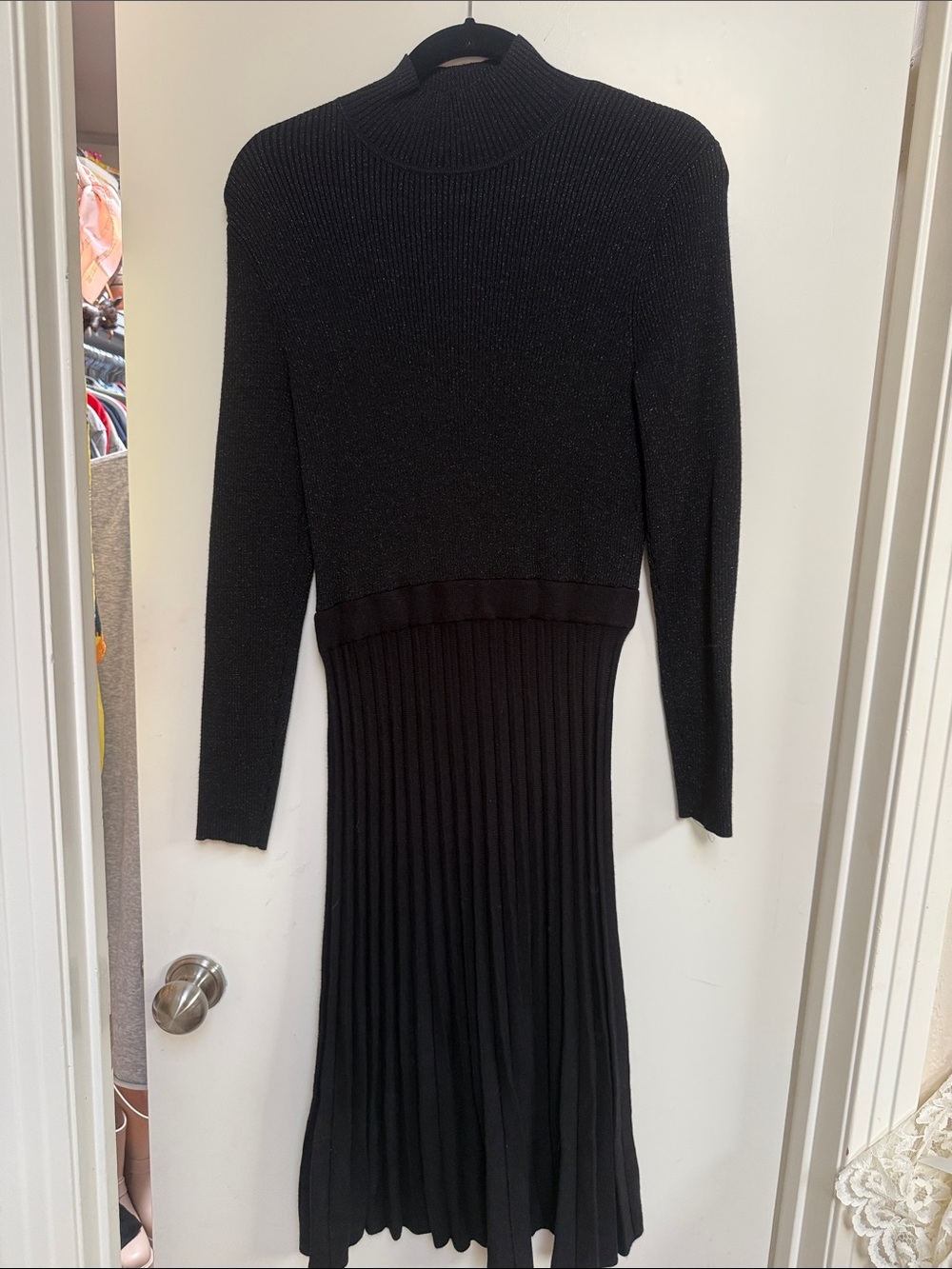 Nine West Metallic Black Long-Sleeve Pleated Knit Dress. Med